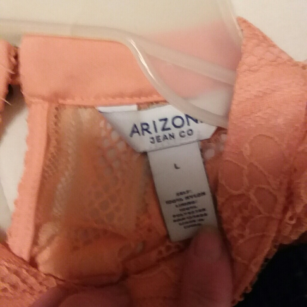 New coral lace tanktop - Picture 3 of 4